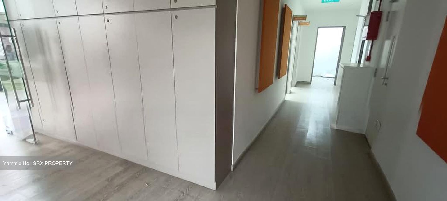Jurong Gateway Road (D22), Shop House #580630751
